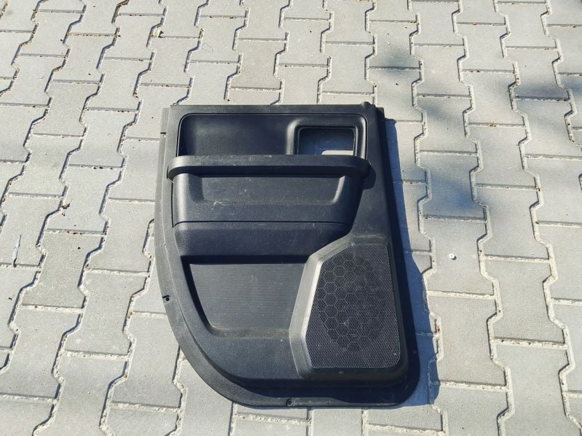 DODGE RAM 1500 13-22 TAPICERKA DRZWI LEWY TYŁ LEWA TYLNA 1EA51DX9AD