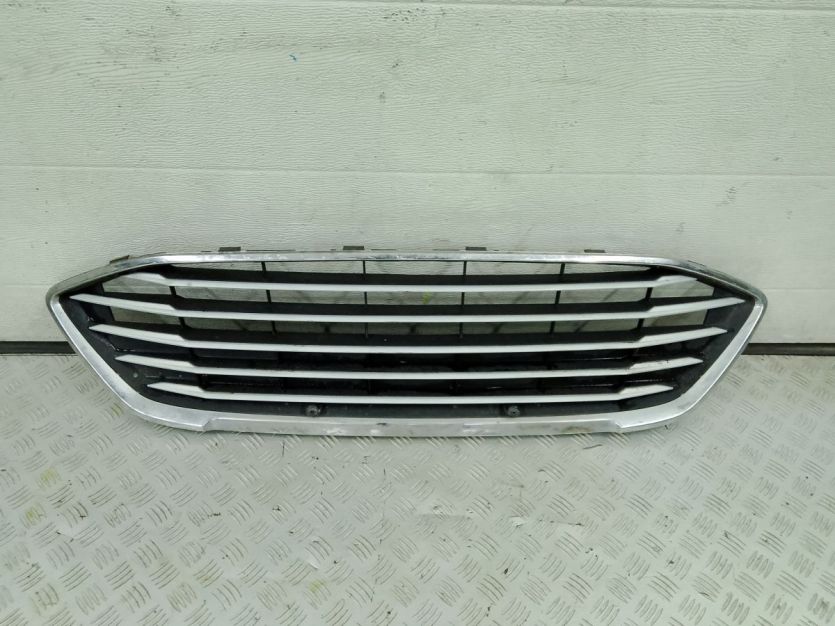 FORD FOCUS MK4 KOMBI GRILL ATRAPA JX7B-8C436-A