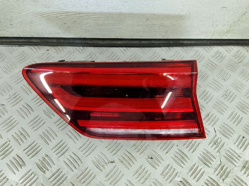 VW ATLAS TERAMONT CROSS 2022 LAMPA PRAWY TYŁ PRAWA TYLNA LED 3CM945308