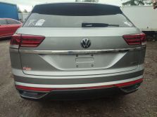 VW ATLAS CROSS SPOILER KLAPY BAGAZNIKA 3CM827933A