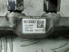 AUDI A3 8V 2013 LISTWA WTRYSKOWA 04L089B