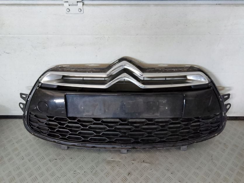 CITROEN DS3 GRILL ATRAPA ZDERZAKA PRZÓD 9674025277