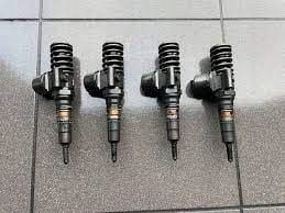 VW AUDI SKODA 2.0 TDI BKD AZV POMPOWTRYSKIWACZE POMPOWTRYSKI 03G130073G