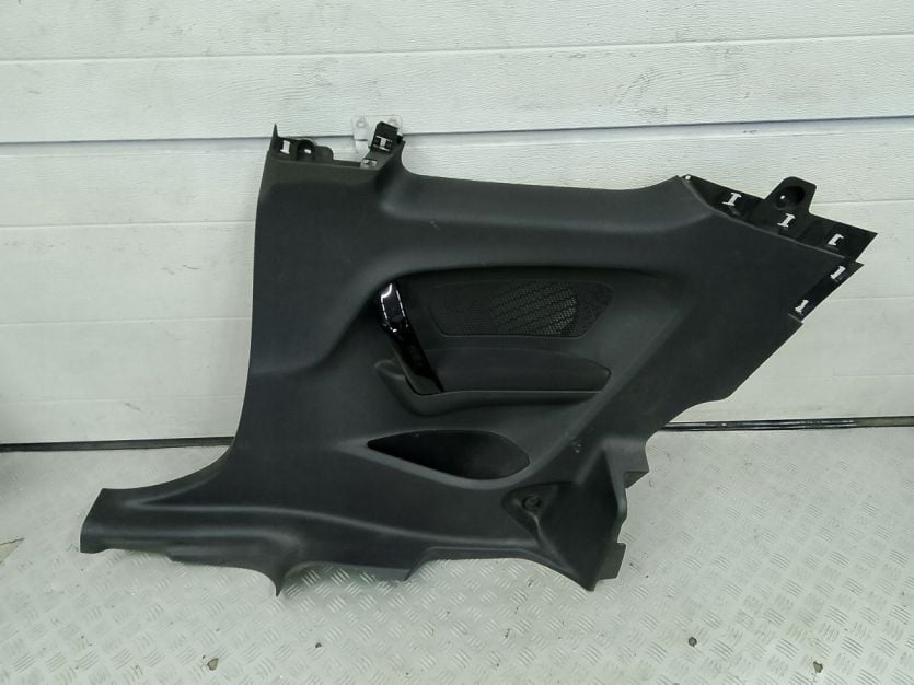 PEUGEOT 208 3D I 1.2VTI 2013 TAPICERKA BOCZEK PRAWY TYŁ 96763921ZD
