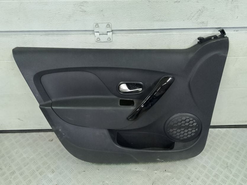 DACIA SANDERO II LIFT TAPICERKA BOCZEK DRZWI LEWY PRZÓD 809010192R
