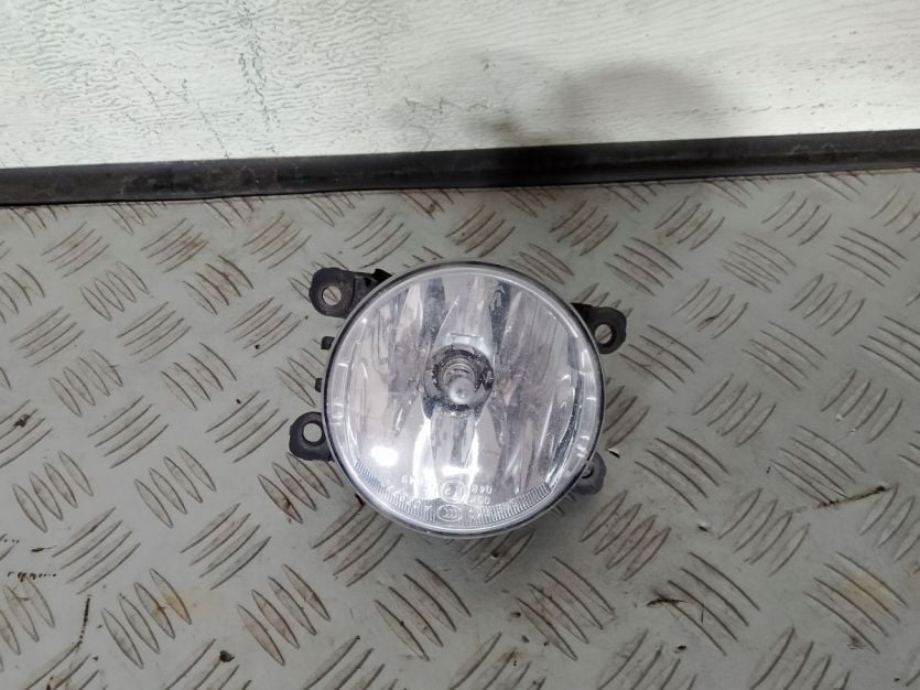 RENAULT CLIO IV HALOGEN PRZÓD PRZEDNI 261500097R