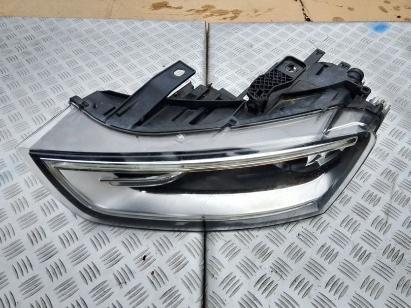 AUDI Q3 LAMPA LEWY PRZÓD LEWA PRZEDNIA 8U0941005