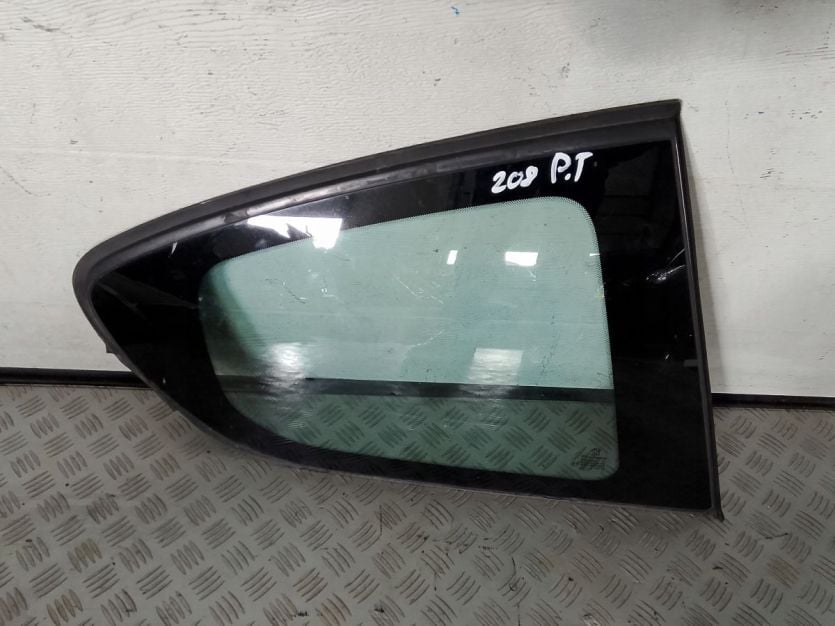 PEUGEOT 208 3D I 1.2VTI SZYBA KAROSERYJNA PRAWY TYŁ