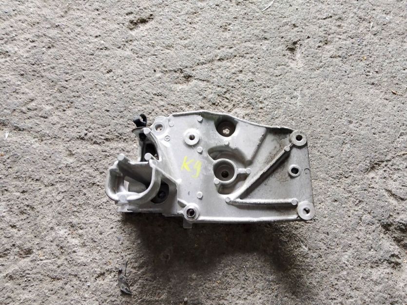 TOYOTA PROACE PEUGEOT PARTNER K9 2023 ŁAPA MOCOWANIE SPRĘŻARKI 9823598480
