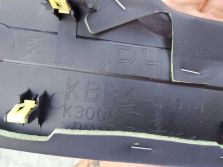 MAZDA CX90 CX-90 DEKOR LISTWA TUNELU PRAWA KBB4-64914