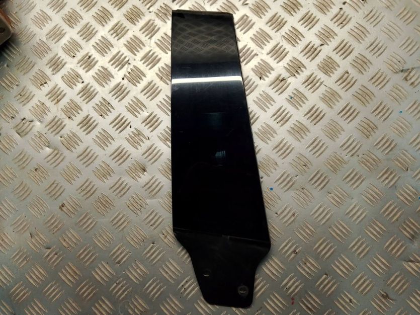 VW PASSAT CC 2010 LISTWA DRZWI SŁUPKA PRAWA 3C8853318B