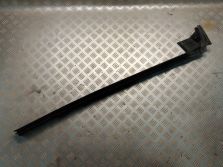 VW PASSAT CC 2010 USZCZELKA SZYBY PRAWY PRZÓD 3C8837472