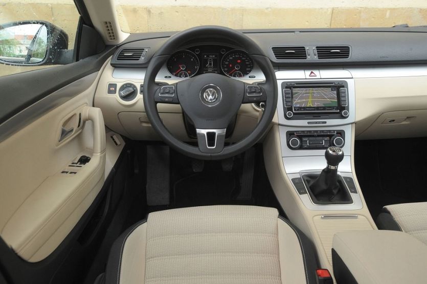 VW PASSAT CC 2011 DESKA KONSOLA AIRBAG PASY PRZOD TYL JASNA 4 X PASY