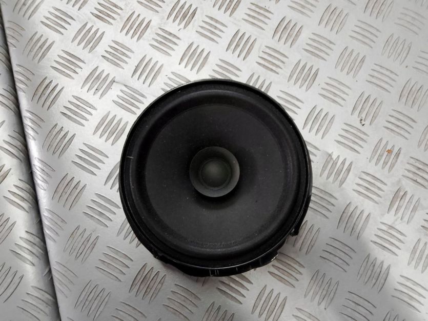 VW ATLAS CROSS LIFT 2021 GŁOŚNIK DRZWI LEWY TYŁ 3CN035710