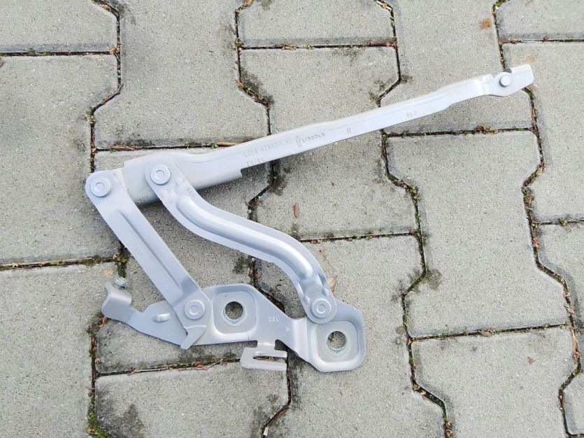 LINCOLN AVIATOR II 2022 ZAWIAS MASKI PRAWY LC5B-S16800-AC