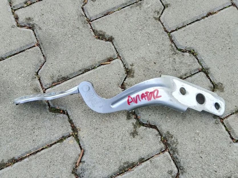 LINCOLN AVIATOR II 2022 ZAWIAS KLAPY BAGAŻNIKA PRAWY LC5B-S42900-AA