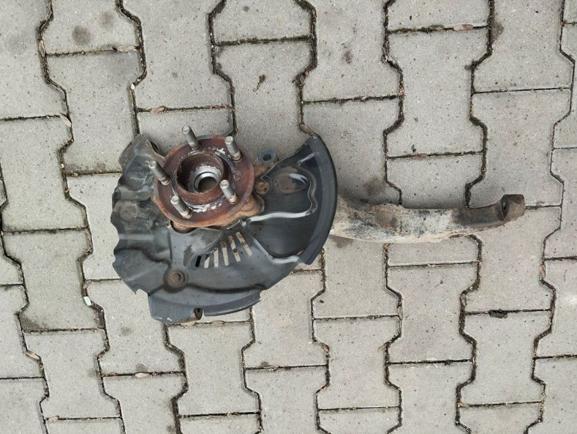 LINCOLN AVIATOR 2022 ZWROTNICA PIASTA KOLA PRAWA PRZOD PRZEDNIA