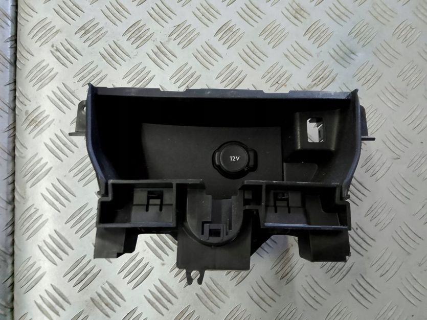 PEUGEOT 308 II T9 LIFT HB 2019 SCHOWEK GNIAZDO ŁADOWANIA 98182702ZD