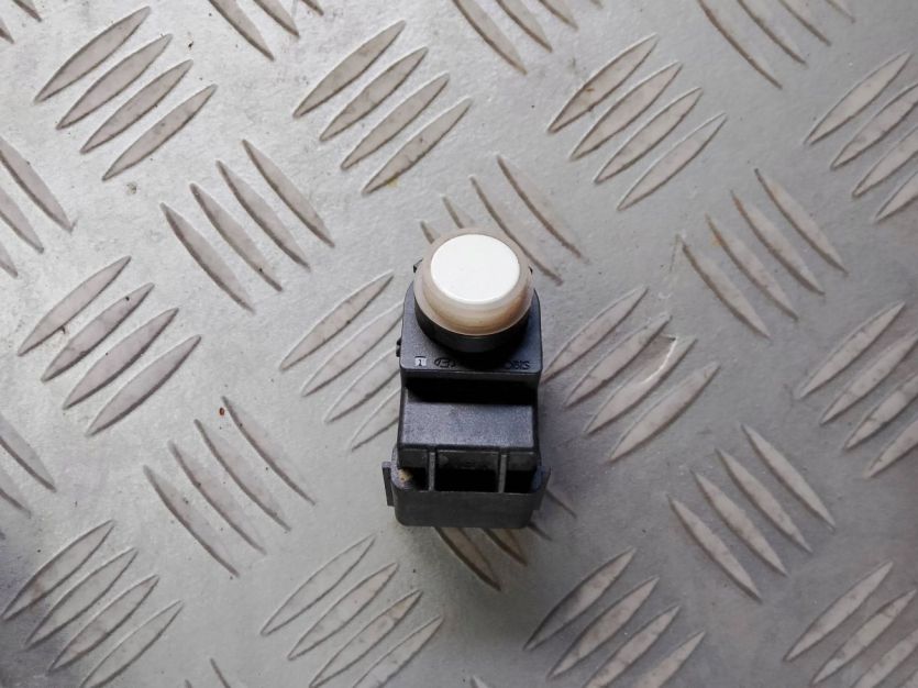 HYUNDAI KIA CZUJNIK PARKOWANIA PDC 95720-J7000