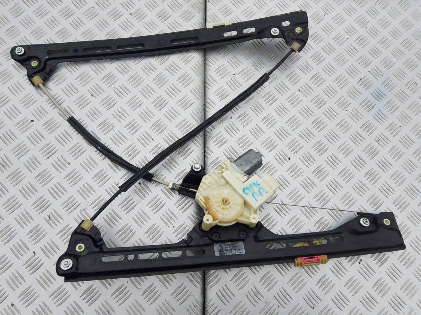 CITROEN C4 PICASSO II 2016 PODNOŚNIK SZYBY PRAWY PRZÓD 9675924680