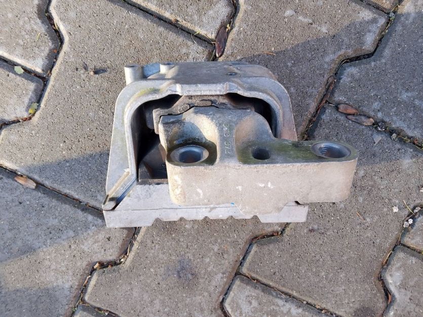 VW GOLF VI 6 GTI HB 5D 2012 ŁAPA PODUSZKA SILNIKA 1K0199262M