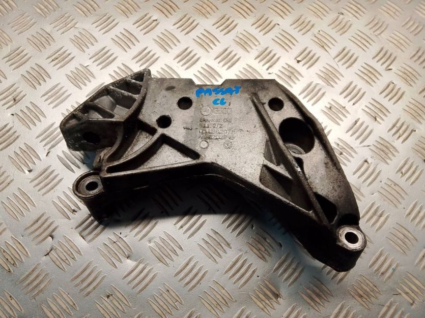 VW PASSAT CC 2010 ŁAPA WSPORNIK MOCOWANIE SILNIKA 06J199207P