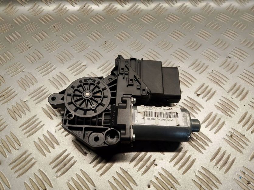 VW GOLF VI 6 GTI HB 5D 2012 SILNICZEK SZYBY PRAWY TYŁ 5K0959704D