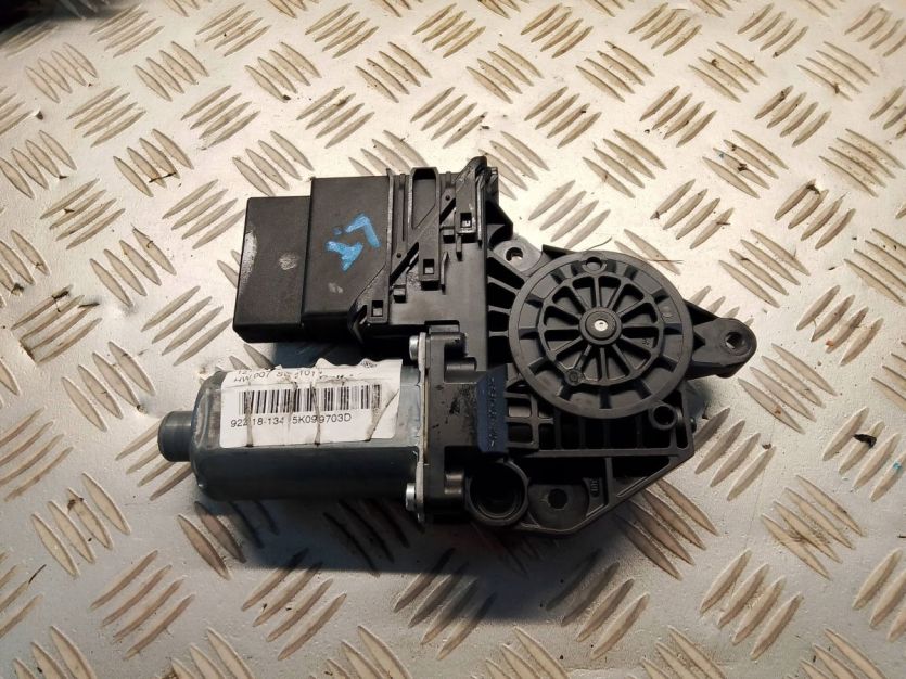 VW GOLF VI 6 GTI HB 5D 2012 SILNICZEK SZYBY LEWY TYŁ 5K0959703D