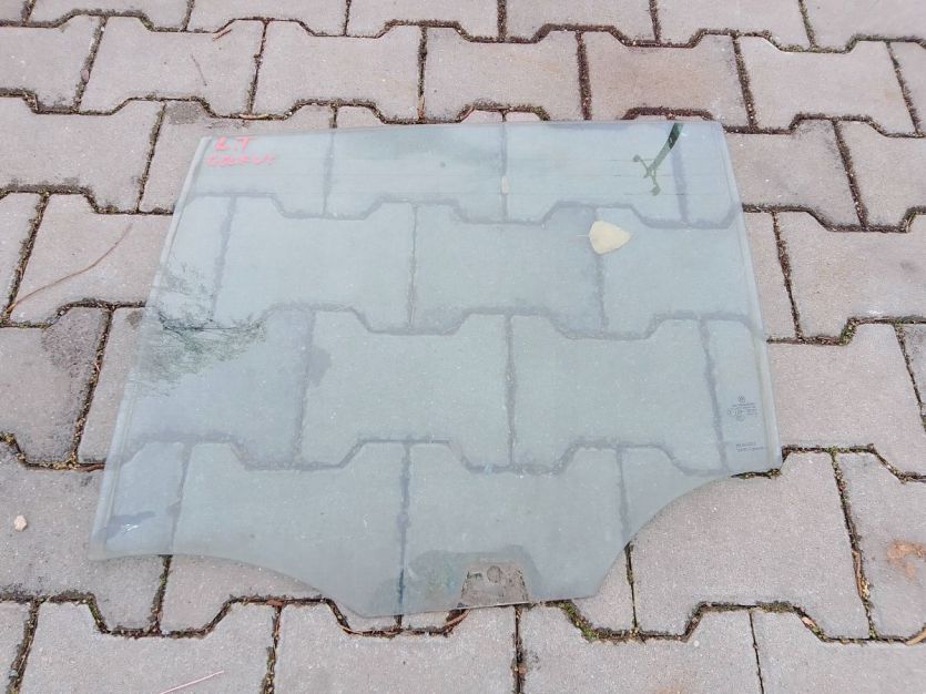 VW GOLF VI 6 GTI HB 5D 2012 SZYBA DRZWI LEWY TYŁ 5K6845025C