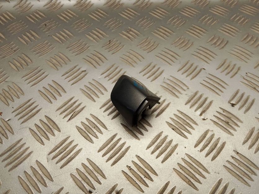 VW GOLF VI 6 GTI HB 5D 2012 ZAŚLEPKA KLAMKI DRZWI PRAWY TYŁ