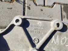 AUDI A8 S8 D2 MOCOWANIE ŁAPA MOSTU DYFRA TYŁ TYLNEGO 4D0599285