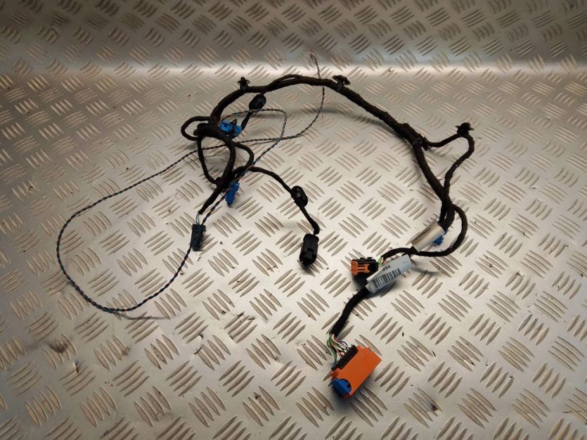 PEUGEOT 308 II T9 LIFT HB 2019 WIĄZKA WZMACNIACZ ANTENY 9821872080