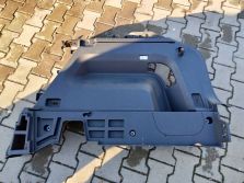 VW ATLAS CROSS LIFT 2021 TAPICERKA BAGAŻNIKA PRAWY TYŁ 3CM867428B