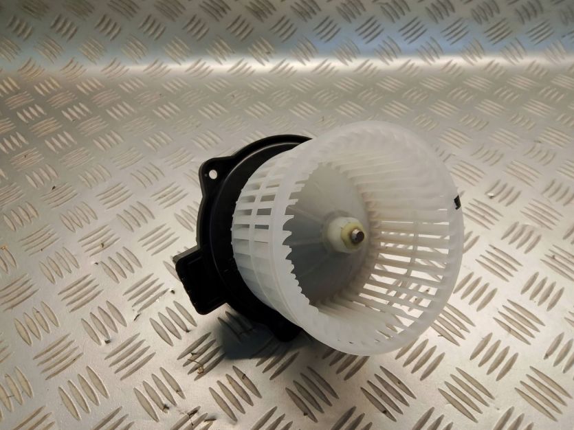 MAZDA CX90 CX-90 2024 WENTYLATOR DMUCHAWA NAGRZEWNICY 282700-2523