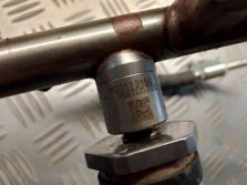 MAZDA CX90 CX-90 2024 3.3 V6 HYBRID LISTWA WTRYSKOWA H30113150