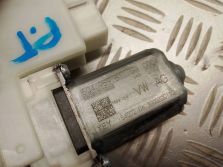 VW ATLAS CROSS 2021 SILNICZEK SZYBY PRAWY TYŁ TYLNY 5Q4959811G