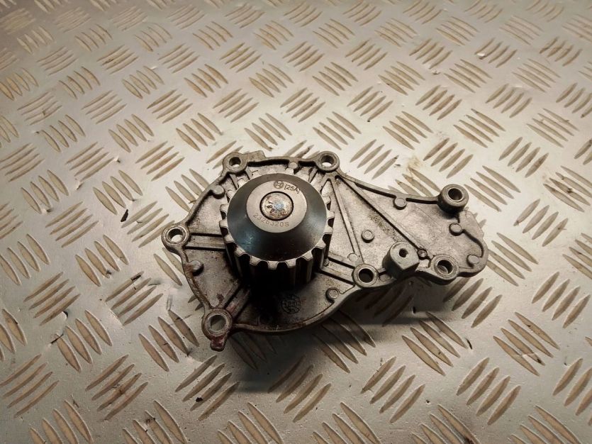 PEUGEOT 308 T9 II 1.6 HDI POMPA WODY