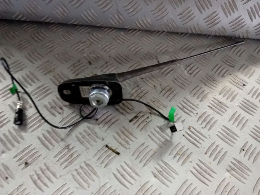 PEUGEOT PARTNER 2017 III ANTENA RADIOWA 9665099180