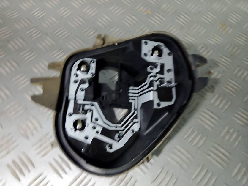 PEUGEOT 208 2016 WKŁAD LAMPY PRAWY TYŁ