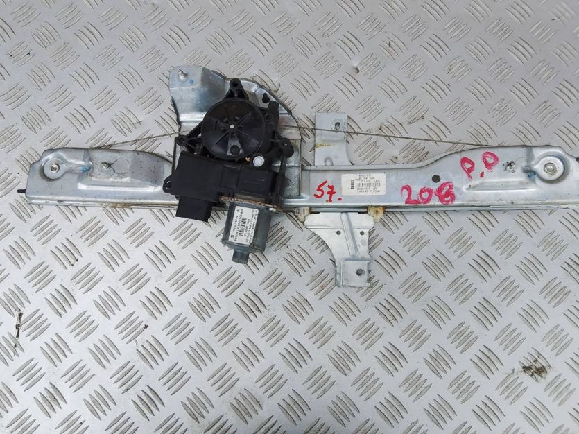 PEUGEOT 208 PODNOŚNIK MECHANIZM SZYBY PRAWY PRZÓD 9816402080