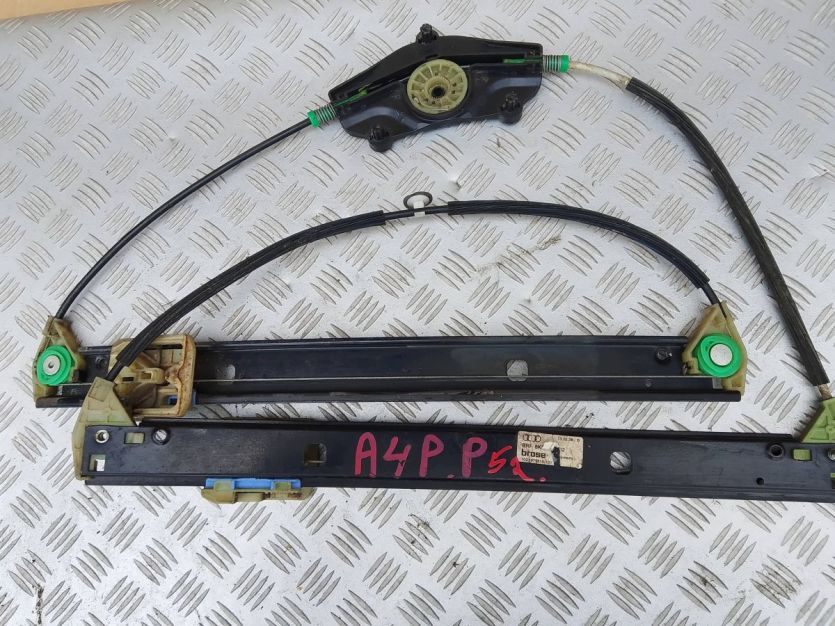 AUDI A4 B8 PODNOŚNIK MECHANIZM SZYBY PRAWY PRZÓD 8K0837462
