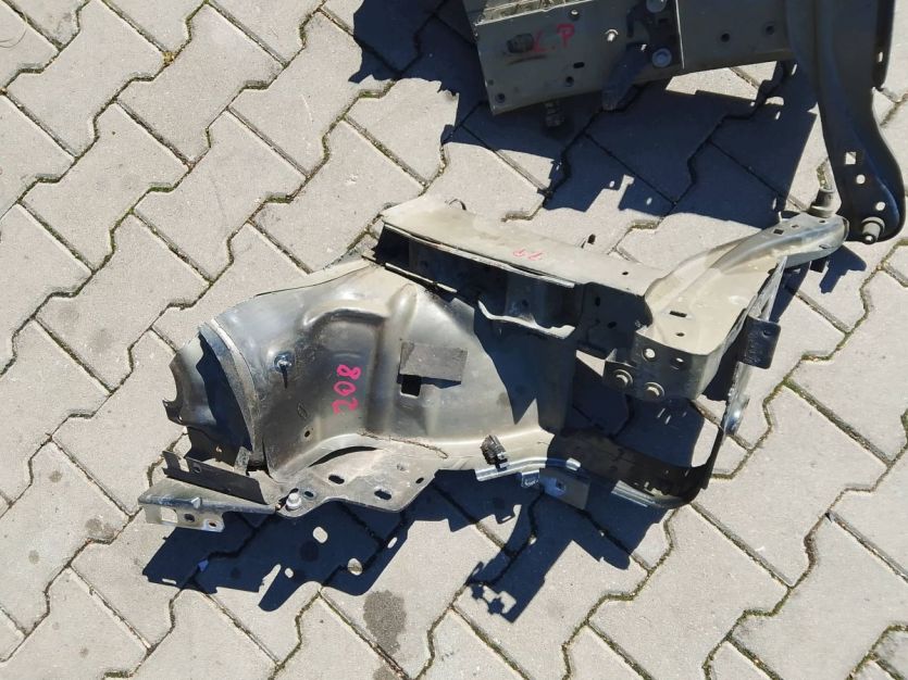 PEUGEOT 208 2016 PODŁUŻNICA FARTUCH PRAWY PRZÓD