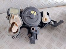 AUDI Q3 2.0TFSI ODMA SEPERATOR OLEJU 06K103495AA