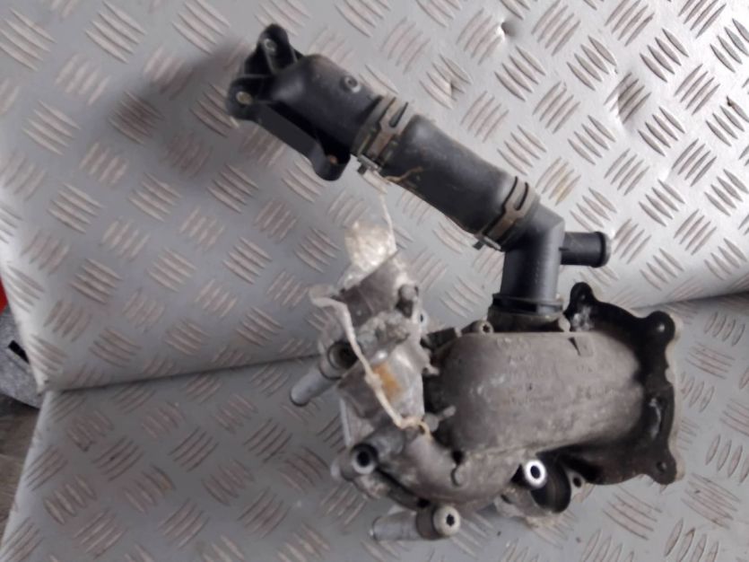 AUDI RS6 C7 4.0 TFSI POMPA WODY 079121115