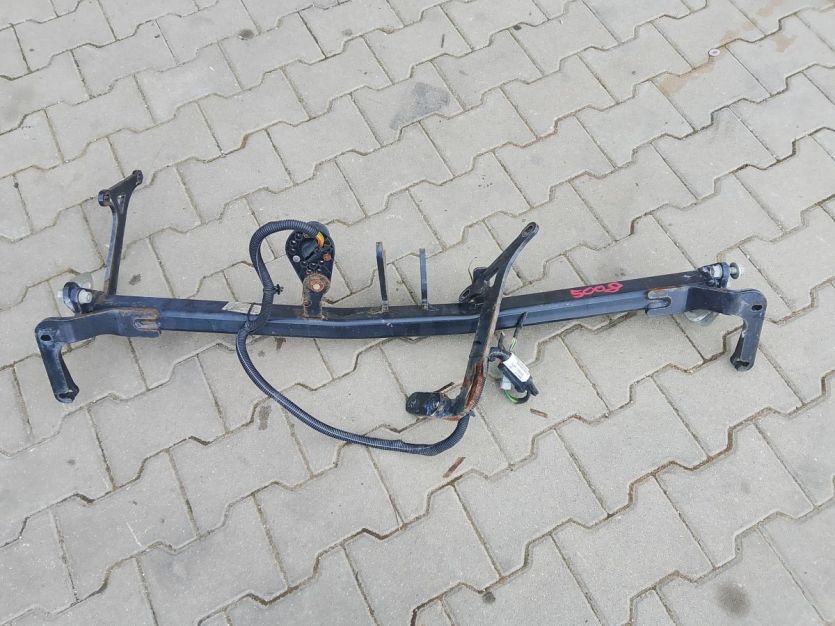 PEUGEOT 5008 2018 HAK HOLOWNICZY 9810077580
