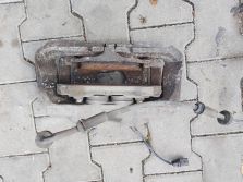 AUDI A7 C7 2015 LIFT 3.0 ZACISK HAMULCOWY LEWY PRZÓD 4G05BP