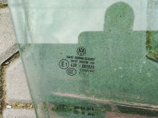 VW GOLF VI 6 TDI 2012 5D SZYBA DRZWI PRAWY PRZÓD 5K4845202B