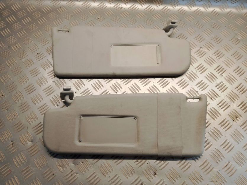 VW GOLF VI 6 TDI 2012 5D DASZEK PRZECIWSŁONECZNY LEWY PRAWY KOMPLET
