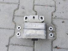 VW GOLF VI 6 1.6 TDI 2012 ŁAPA PODUSZKA MOCOWANIE 1K0199555M