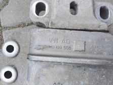 VW GOLF VI 6 1.6 TDI 2012 ŁAPA PODUSZKA MOCOWANIE 1K0199555M